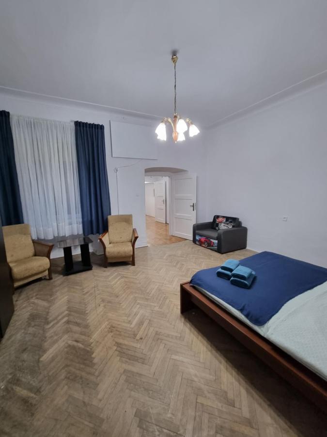 Nocleg W Centrum Czestochowy Nmp32 ブィドゴシュチュ エクステリア 写真