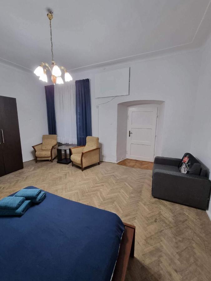 Nocleg W Centrum Czestochowy Nmp32 ブィドゴシュチュ エクステリア 写真