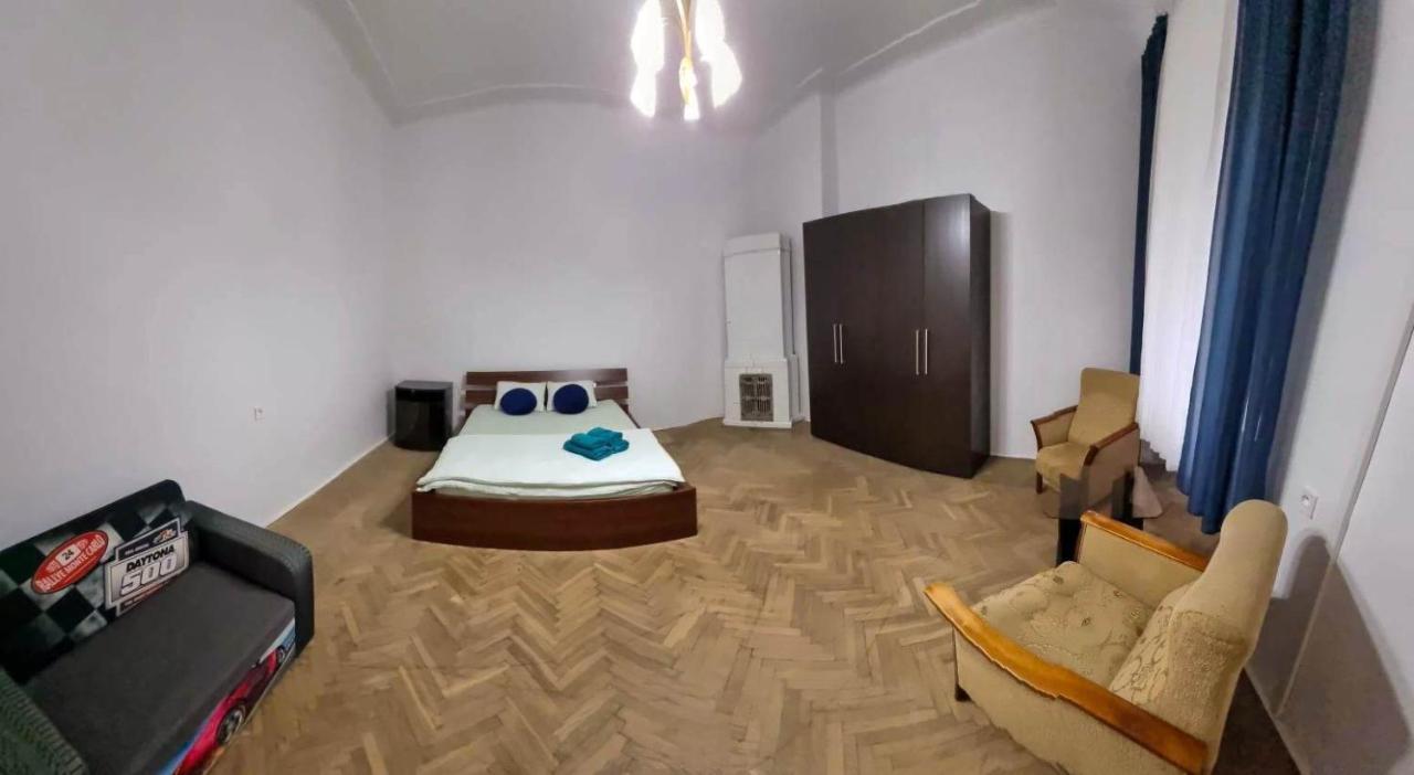 Nocleg W Centrum Czestochowy Nmp32 ブィドゴシュチュ エクステリア 写真
