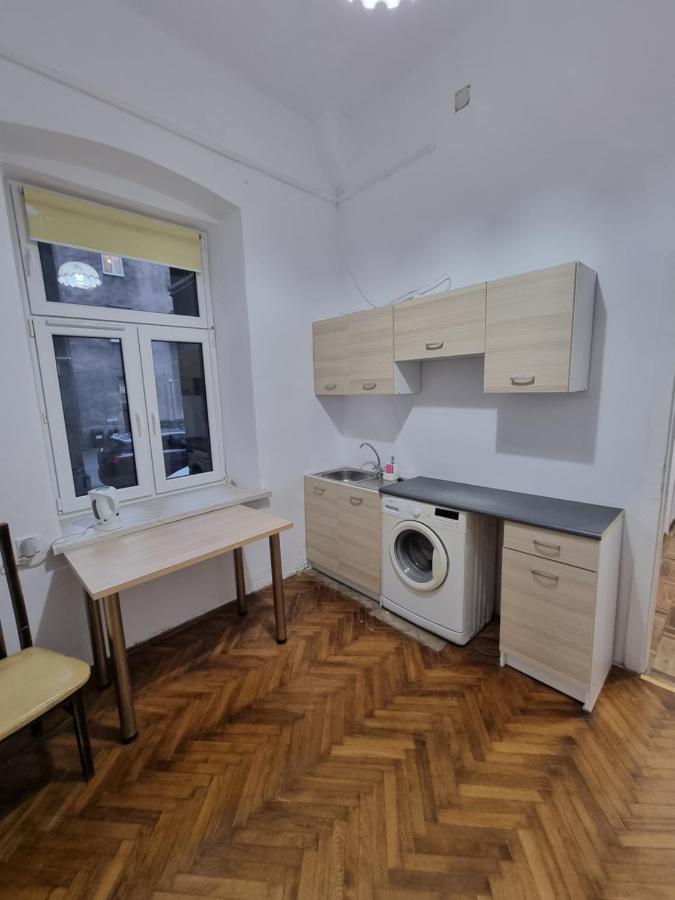 Nocleg W Centrum Czestochowy Nmp32 ブィドゴシュチュ エクステリア 写真
